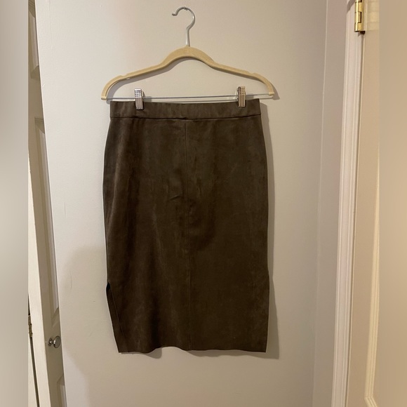 Aritzia Wilfred Free Gray Vegan Suede Lis Skirt Size 8 - Picture 3 of 7